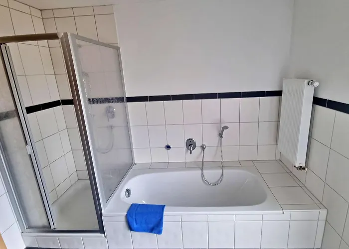 Natur-ferienpark بيت للعطل Nieheim